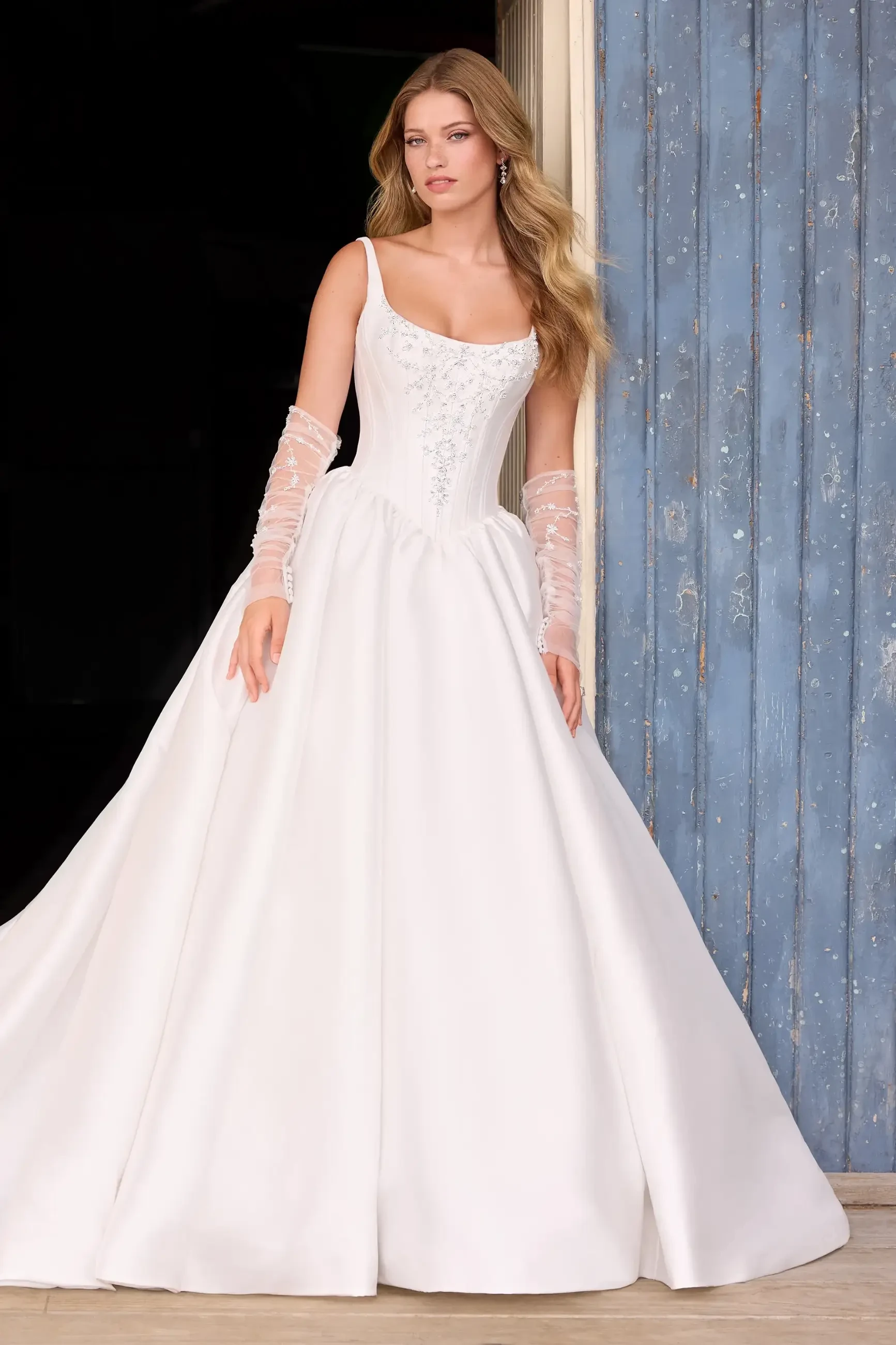 Fall &amp; Winter Wedding Dresses That Embrace the Season Image