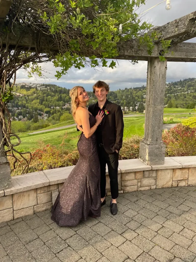 Gallery Image #slidesGrid4