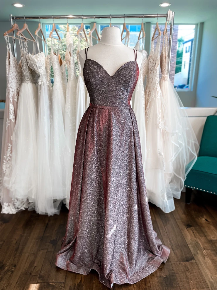 Plus-SIze Prom Dresses in Seattle, WA | Samila's Boutique