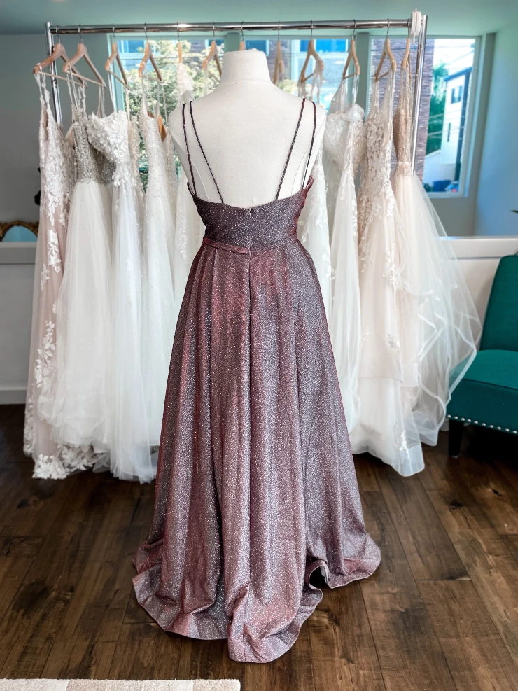 Plus-SIze Prom Dresses in Seattle, WA | Samila's Boutique