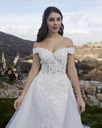 Casablanca #2419 McKenzie #4 Ivory thumbnail
