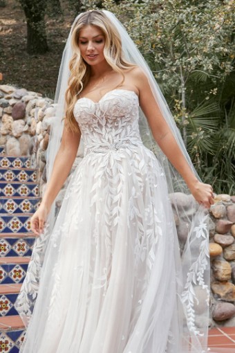 Beloved by Casablanca #BL360FB Alanna #1 Ivory thumbnail