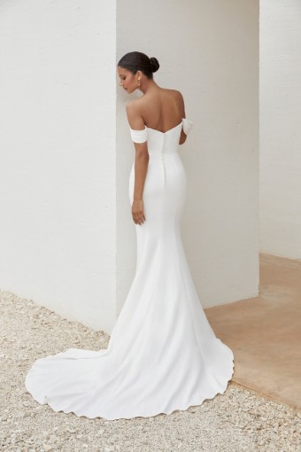 Adore by Justin Alexander #11340 #6 Ivory thumbnail