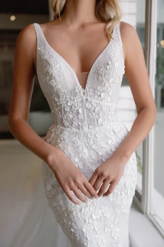 La Premiere White #23188 #2 thumbnail