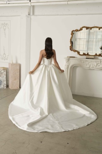 Serene by Madi Lane #SR2521 Theo - LOANER #2 Ivory thumbnail