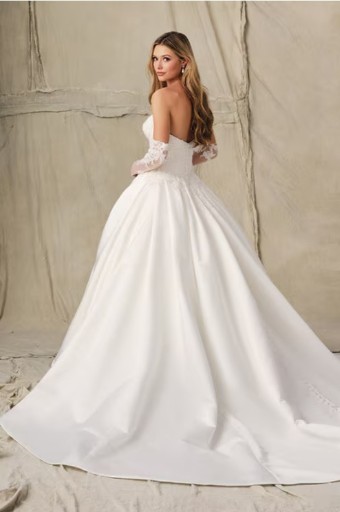 Samila Collection UBC2603 - LOANER #1 Diamond White thumbnail