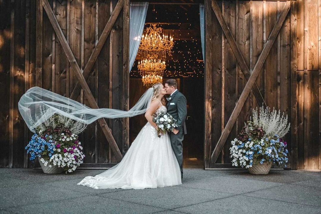 Carley & Mike. Desktop Image